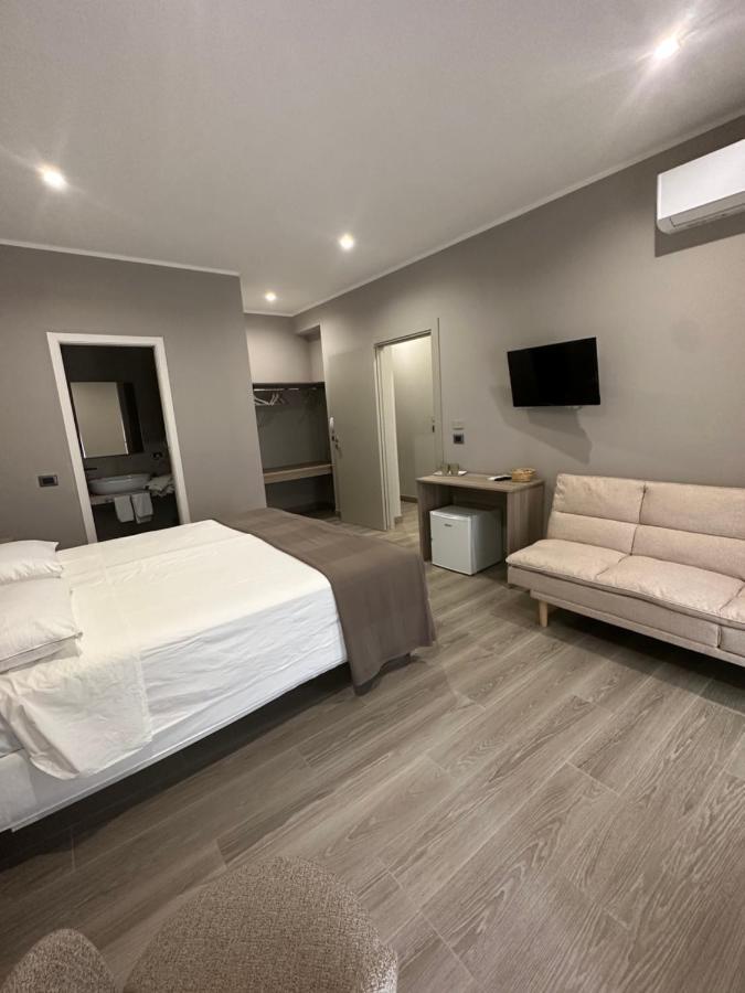 B&B Sanem Luxury Rooms Gioia Tauro Exterior foto